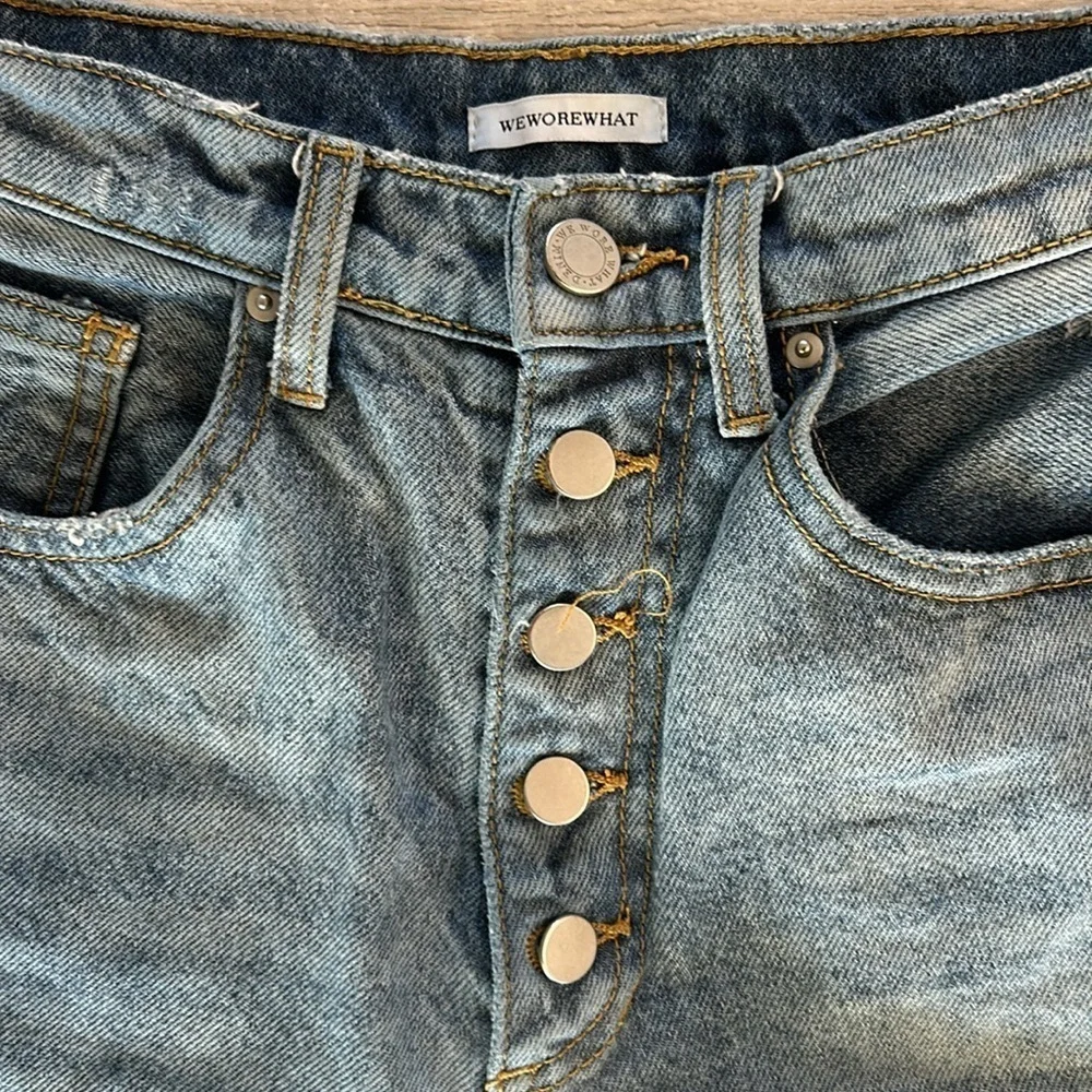 WEWOREWHAT button fly skinny tapered jeans size 26